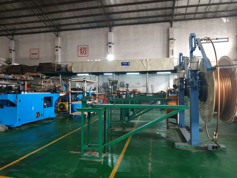 佛山聚陽新能源有限公司擁有專業的蒸發器，銅管工藝管生產加工設備，對外承接蒸發器，銅管工藝管生產，價格優惠，質量有保證